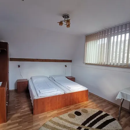 Guest house Casa Sara 2*