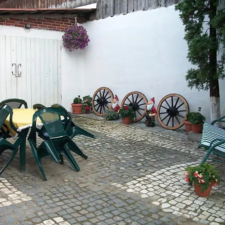 Guest house Casa Sara 2*